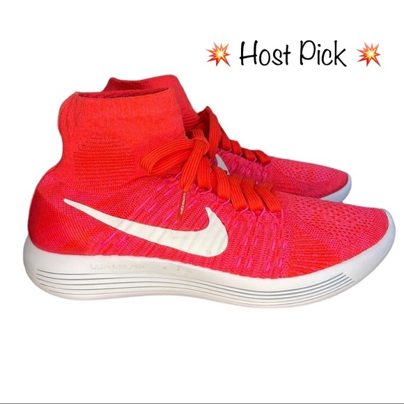 NIKE LunarEpic Flyknit Running Shoe - Picture 1 of 15